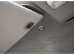 Hindermann dreiteiliges Isoliermaterial für die Fahrerkabine – Mercedes Sprinter ab 2018