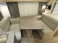 Hobby De Luxe 400 Sfe 2025 Wohnwagen