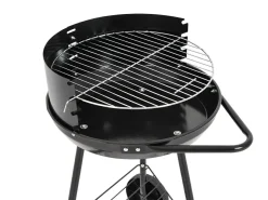 Kohlegrill halboffen