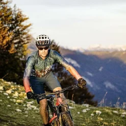 Löffler Scarp blaues Herren Langarm-Radtrikot