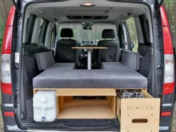 Moonbox Special Edition 124 Van Campingbox mit Tisch