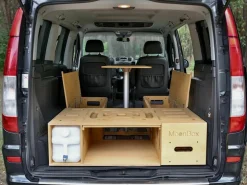 Moonbox Special Edition 124 Van Campingbox mit Tisch