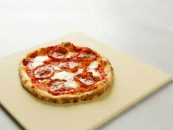 Ooni Fyra 12 und Koda 12 Pizzastein