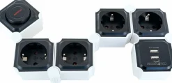 Schwaiger schwarze flexible Steckdosenleiste mit USB